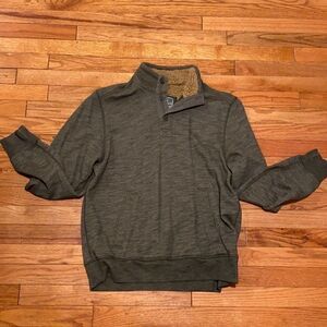Bass and company size medium men’s sweater/sweatshirt